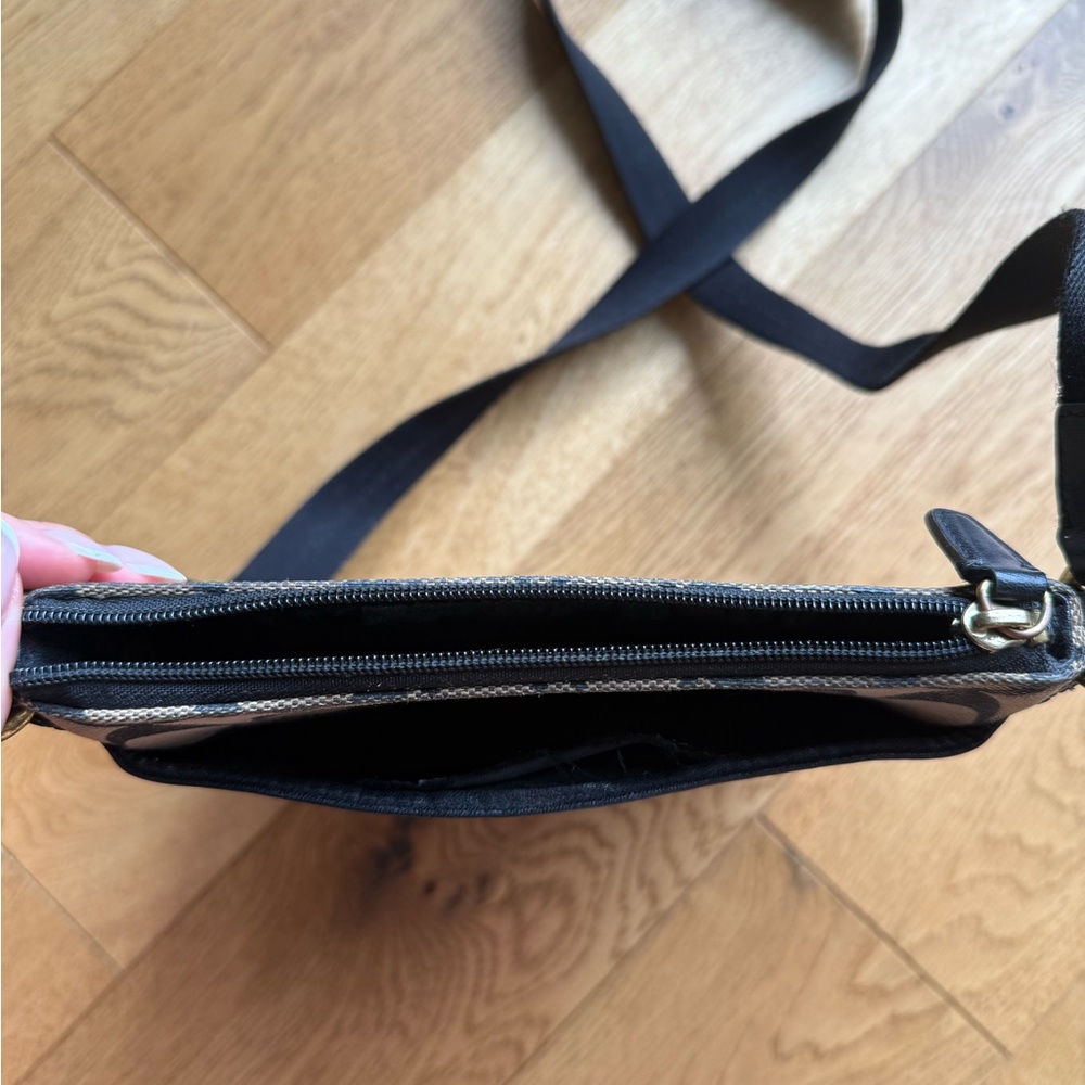 Coach Signature Black and Tan Shoulder Bag - Picture 3 of 3